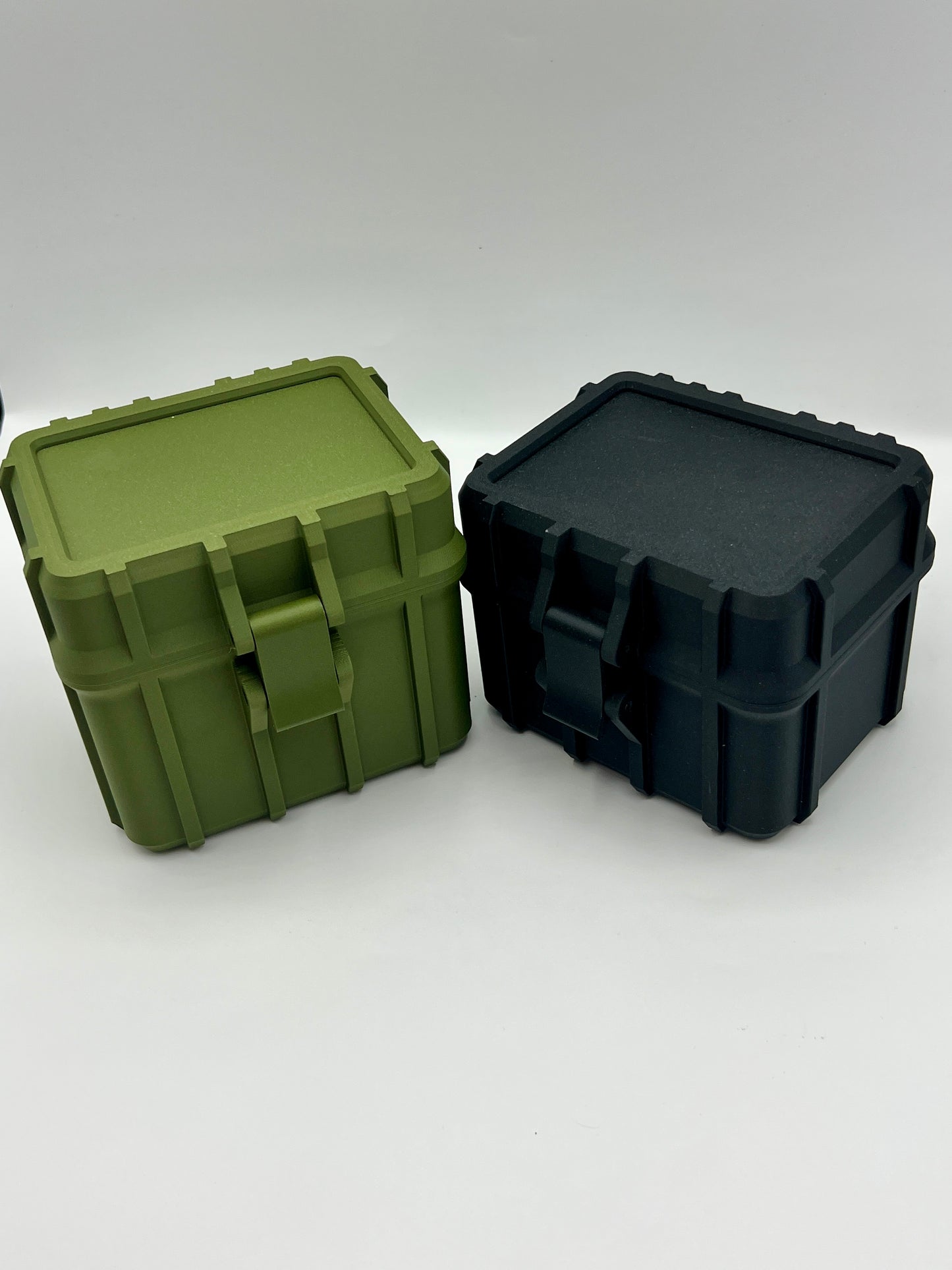 100 Card Deck Box - GREEN - DOUBLE SLEEVED Decks