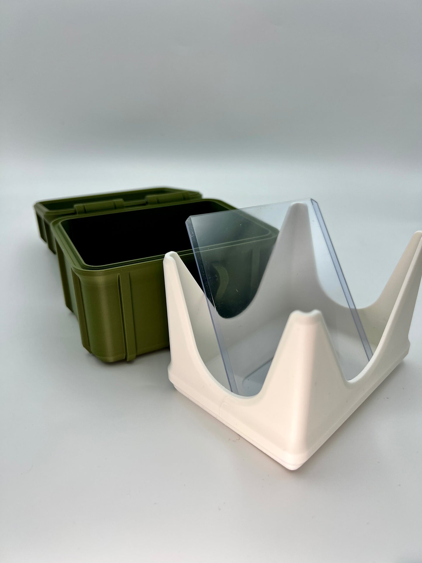 100 Card Deck Box - GREEN - SINGLE SLEEVED Decks