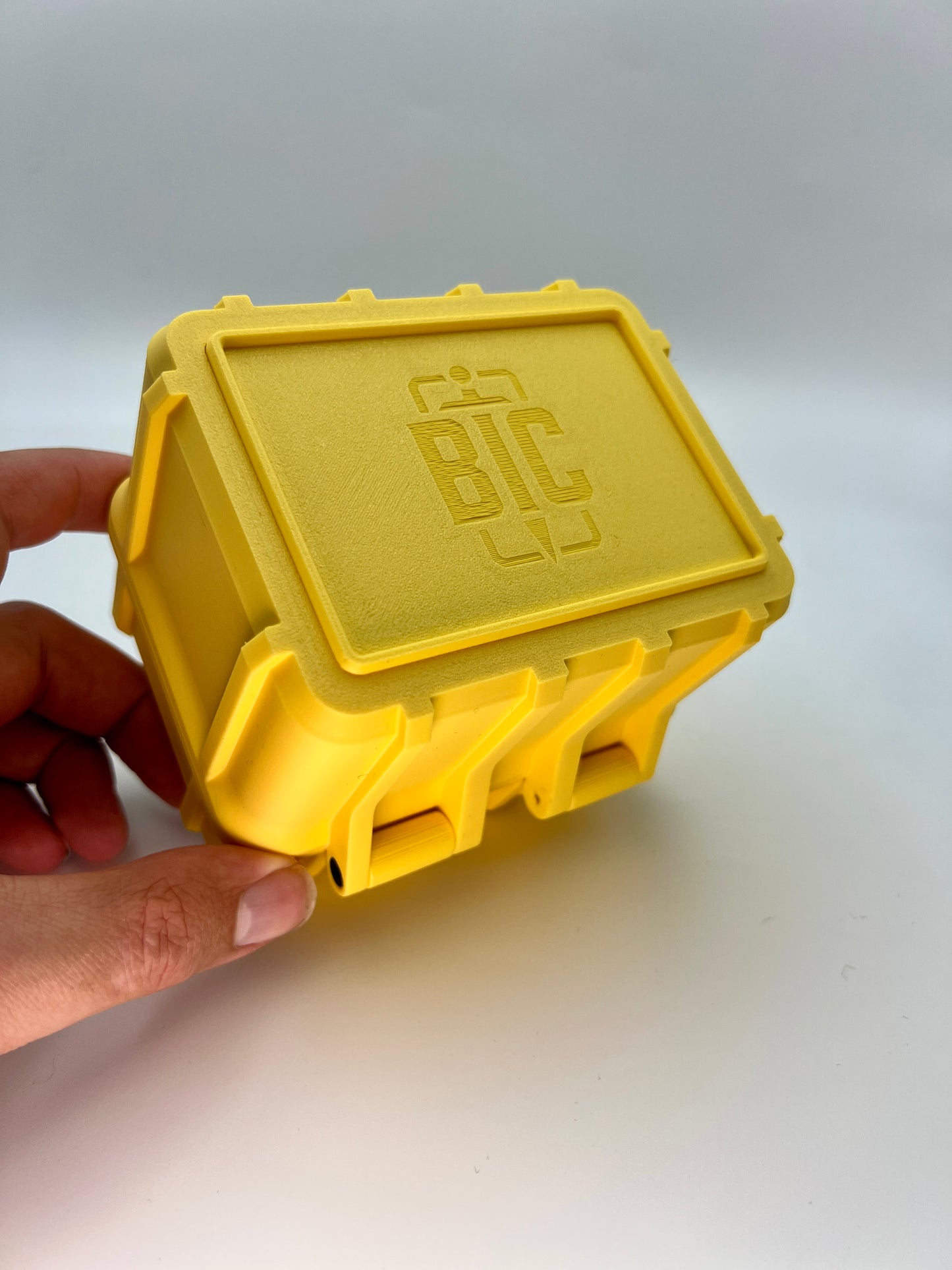 100 Card Deck Box - YELLOW - SINGLE SLEEVED Decks